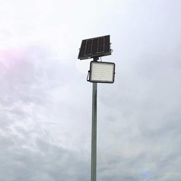 15W LED solarni reflektor s daljinskim upavljačem