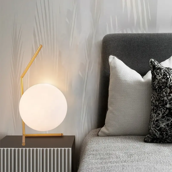Stolna lampa T21-B-38 zlatna